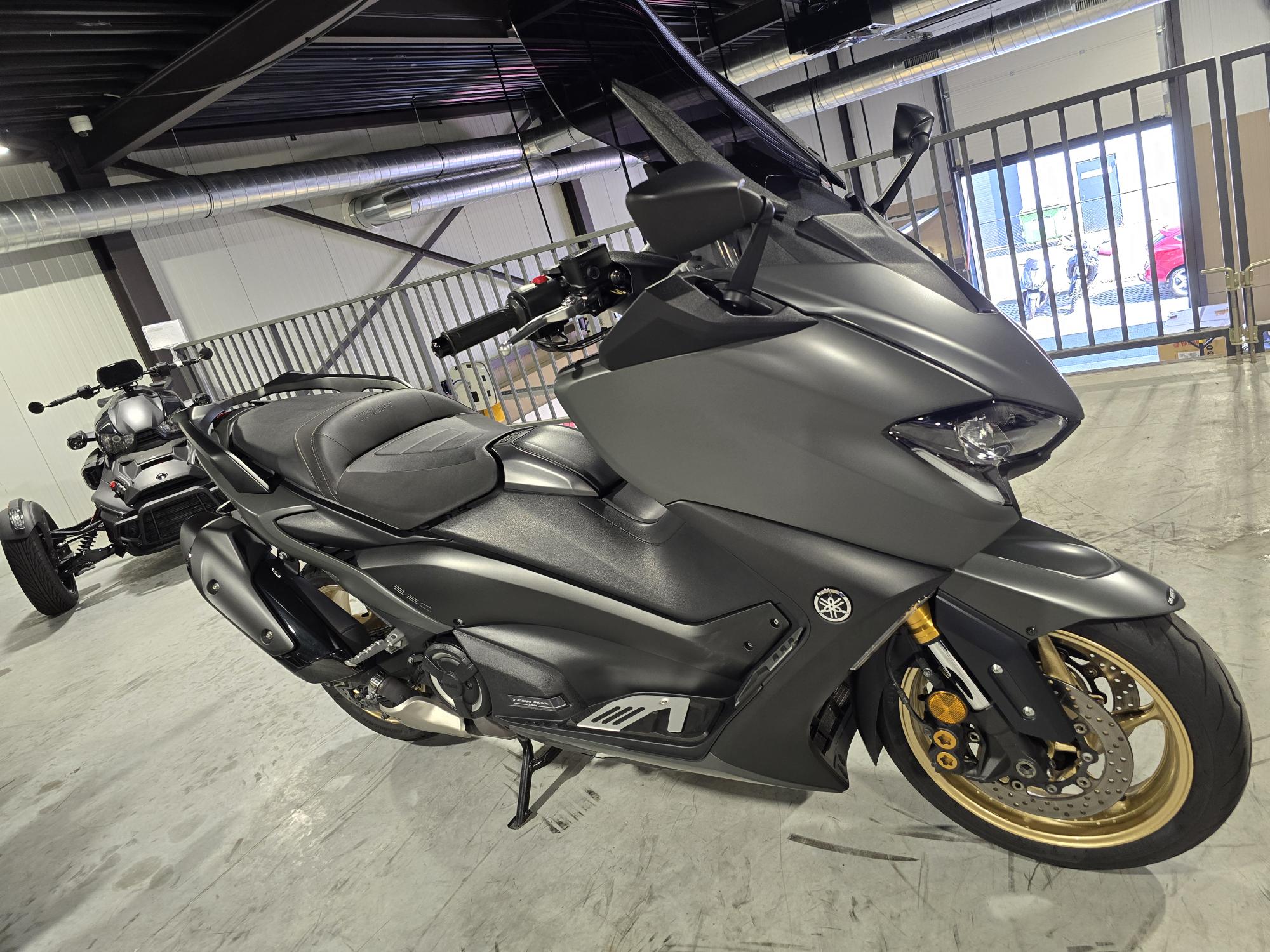 Yamaha TMAX TECH MAX - Image 4